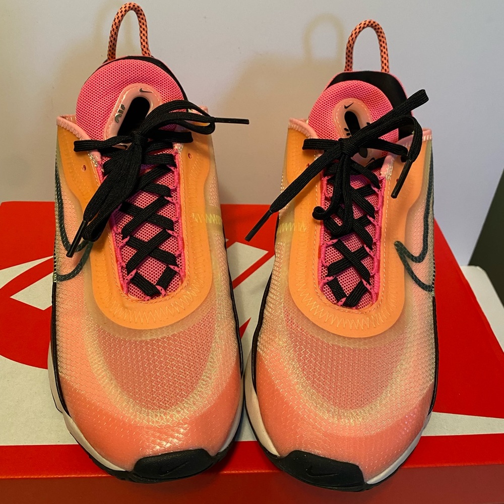 Womens Nike Air Max barely volt black atomic pink sneakers size 7
